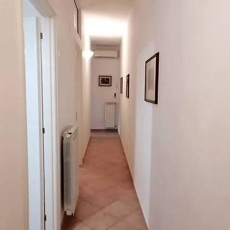 別荘 100 Mt Dal Mare, Al Porto Casa Vacanze, Posto Tranquillo Per Famiglia *