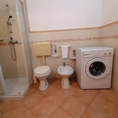 100 Mt Dal Mare, Al Porto Casa Vacanze, Posto Tranquillo Per Famiglia *