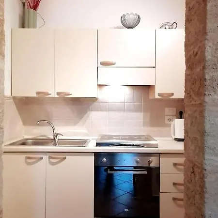 Dom wakacyjny 100 Mt Dal Mare, Al Porto Casa Vacanze, Posto Tranquillo Per Famiglia