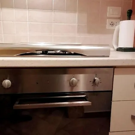 100 Mt Dal Mare, Al Porto Casa Vacanze, Posto Tranquillo Per Famiglia Dom wakacyjny