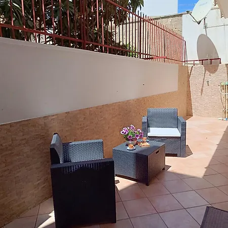 100 Mt Dal Mare, Al Porto Casa Vacanze, Posto Tranquillo Per Famiglia Dom wakacyjny *