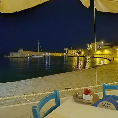 Dom wakacyjny 100 Mt Dal Mare, Al Porto Casa Vacanze, Posto Tranquillo Per Famiglia