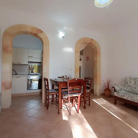 別荘 100 Mt Dal Mare, Al Porto Casa Vacanze, Posto Tranquillo Per Famiglia